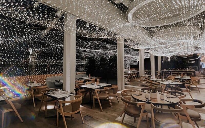 Restaurante instagramabile în București -    Linea Closer to the Moon